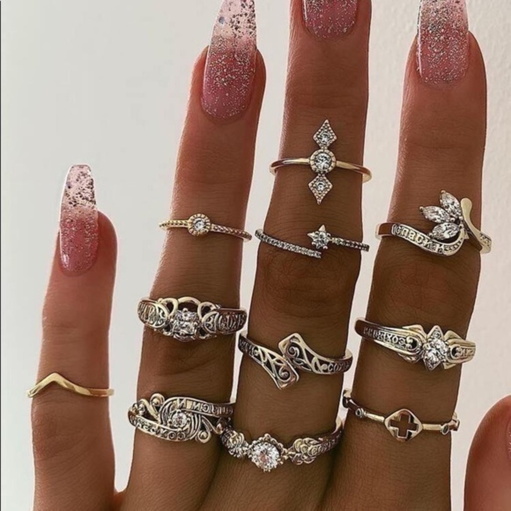3/$30 💛 Boho Ring Set